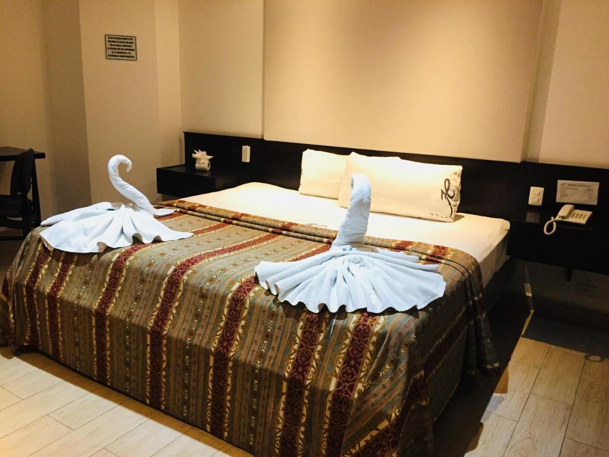 Hotel California Mexico By Eksteriør billede